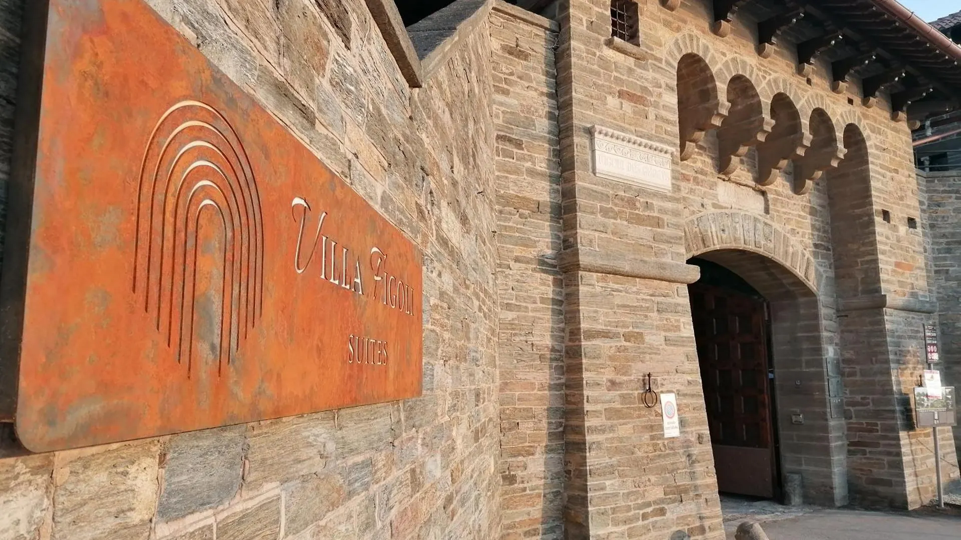 أرنزانو Villa Figoli Suites