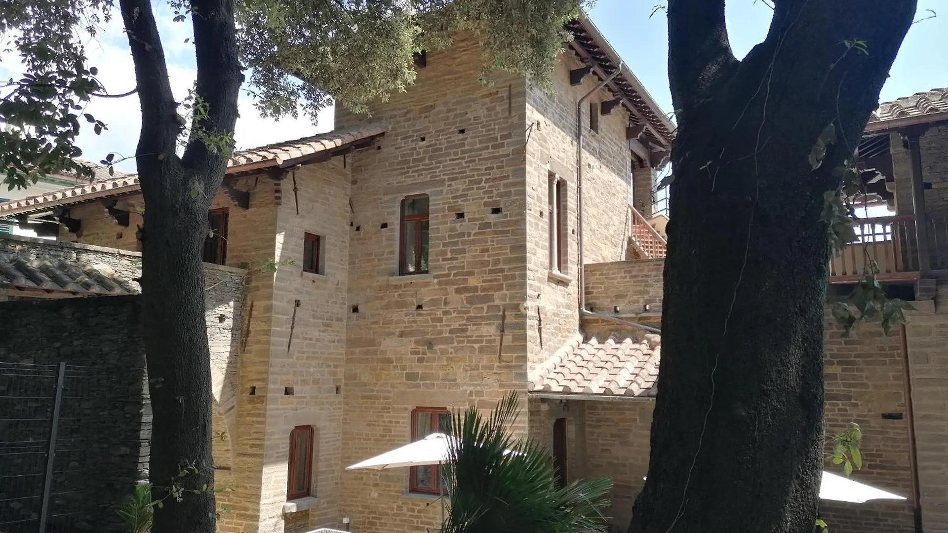 شقة فندقية أرنزانو Villa Figoli Suites إيطاليا